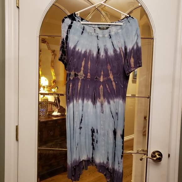 Peyton Jensen tie dye dress. - Picture 6 of 6